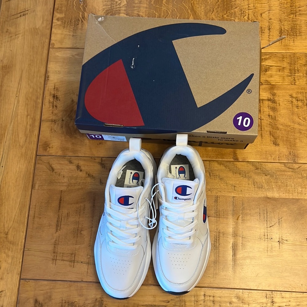 Men’s champion runners size 10